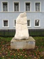 5652 viatskoe,sculpture, rue pervomaiskaya